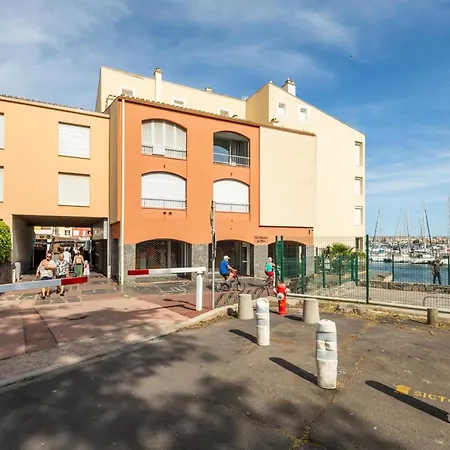 Calypso Centre-port Semesterbostad *